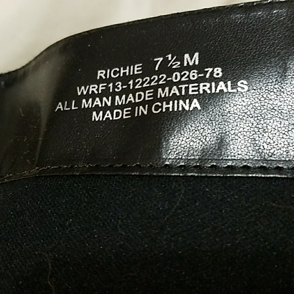 Boots - Picture 3 of 3
